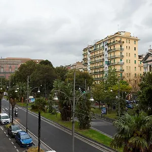 https://bb-napoli-regina.hotels-amalfi.com